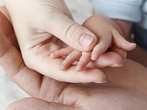 niños nacidos por cesárea necesitan probioticos