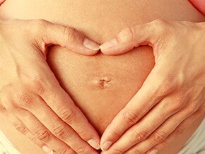 Alimentancion en la madre y el bebe image