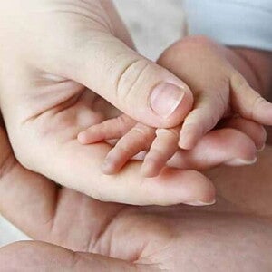 niños nacidos por cesárea necesitan probioticos