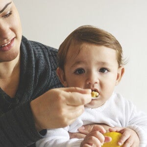 como_comenzar_la_alimentacion_complementaria_nestle_mom_me como_comenzar_la_alimentacion_complementaria_nestle_mom_me