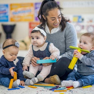 como_elegir_la_guarderia_para_tu_bebe_nestle_mom_me